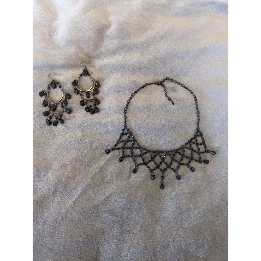 90s Vintage Black Glass Bead Mesh Choker & Chandelier Earring Jewelry Set